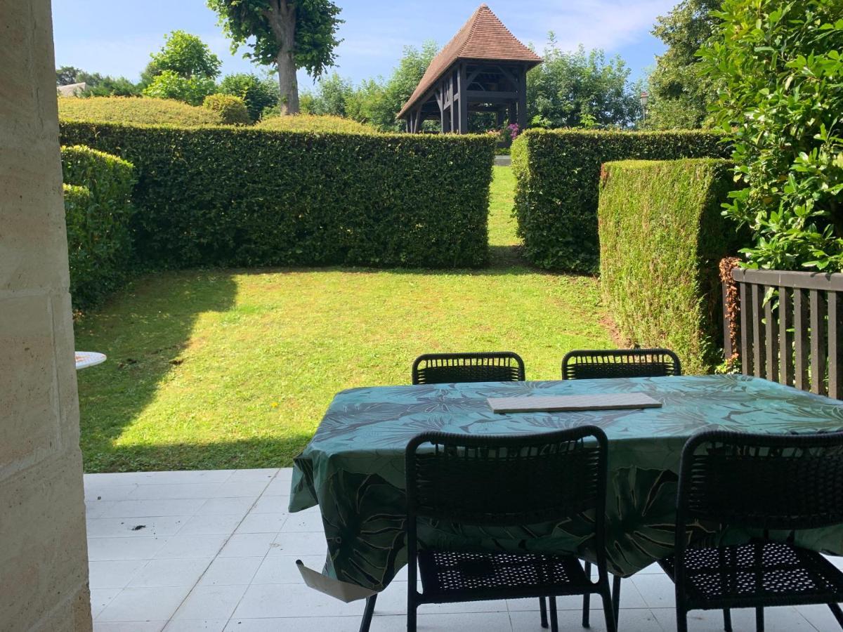 Rez-De-Jardin - Residence Avec Piscine - Deauville Kültér fotó