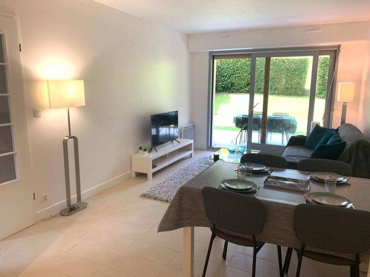 Rez-De-Jardin - Residence Avec Piscine - Deauville Kültér fotó